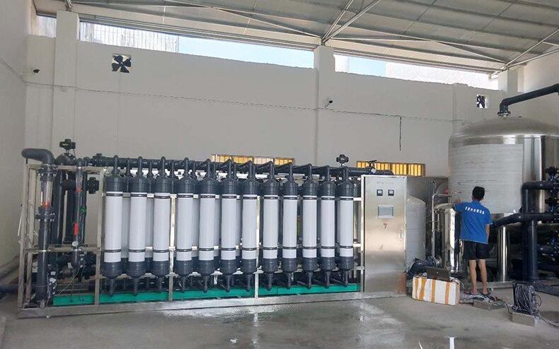 100噸<a href=http://www.rvrgs.cn/clsb/ target=_blank class=infotextkey>超濾設備</a>